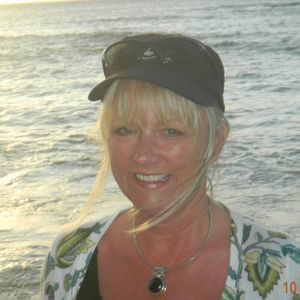 Meet your Posher, Denise